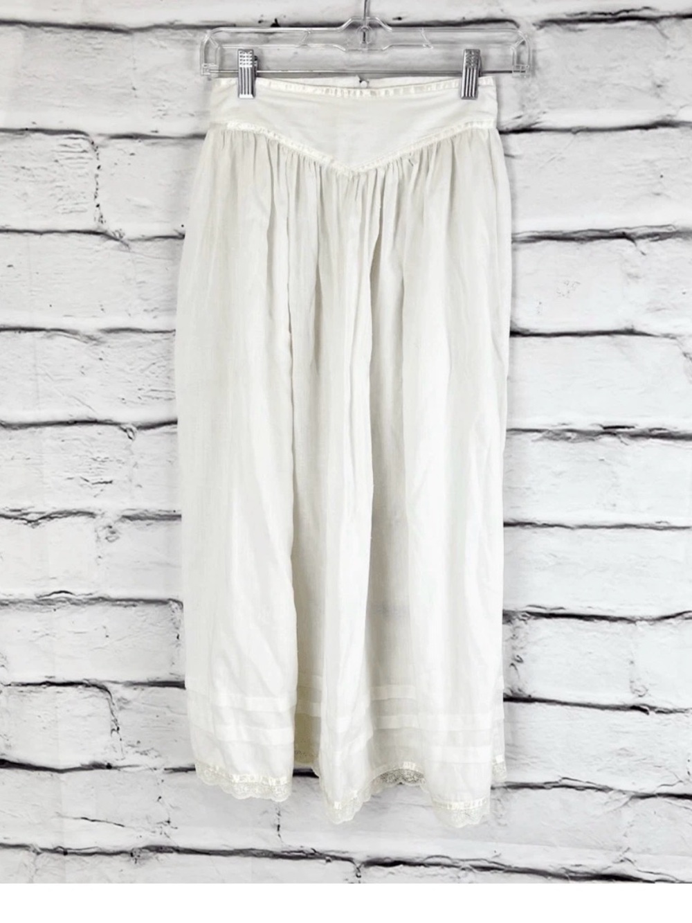 Gunne Sax White Midi Skirt with Lace Trim